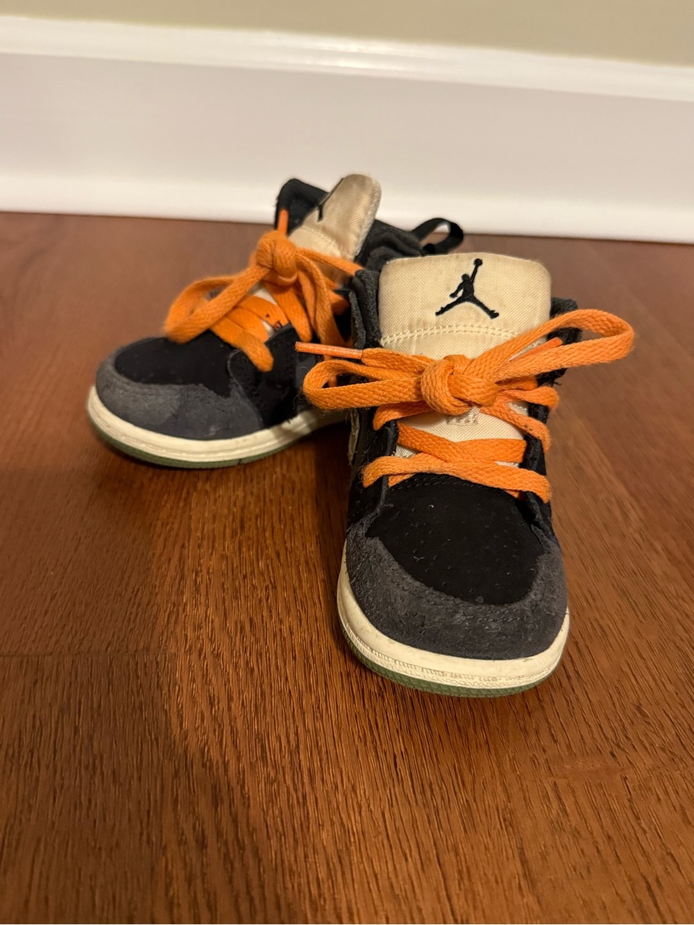 Nike Air Jordan 1 Mid SE Craft Toddler Sneakers Anthracite Light Olive 6C